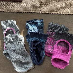 ToeSox Non-Slip Socks in Gray, Navy, and Pink.  Gently used. Great condition